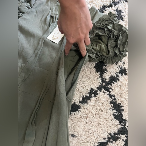 NWT Mia Joy Joyfolie ruffled Olive dress size small - Picture 7 of 11